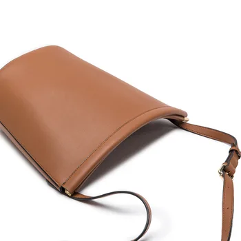 

Bag 2019 New Women's Bag Clip Bucket Bag Casual Mini Bag Single Shoulder Messenger Bag