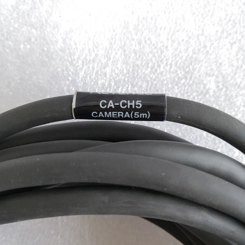 新品未使用品　キーエンス　L字コネクタカメラケーブル 送料無料 キーエンス L字コネクタカメラケーブル CV-C3L 中古品