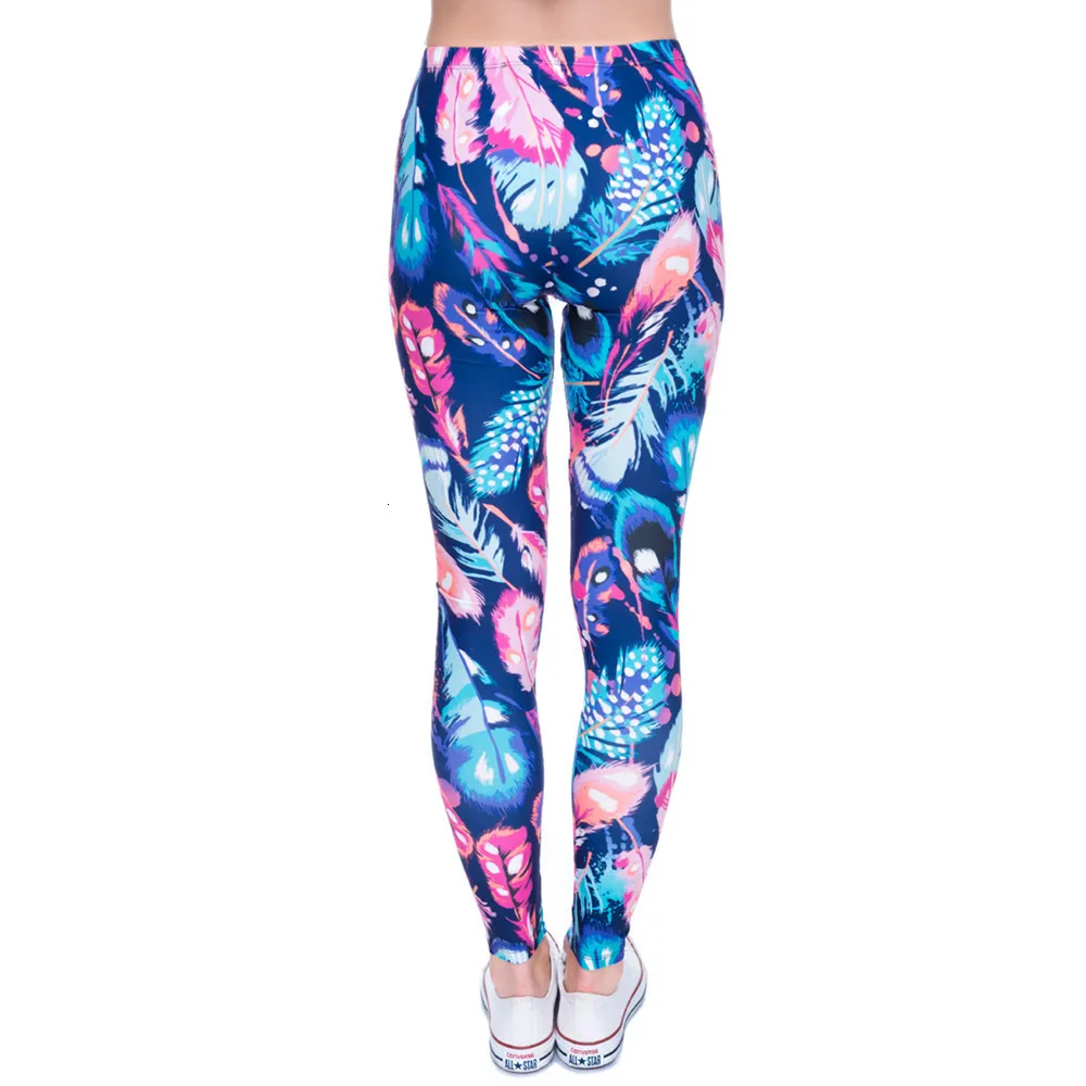 36750 FEATHERS COLOR 010