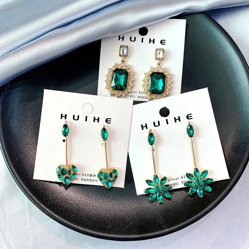 

2019 New Arrival Crystal Vintage Water Drop Women Dangle Earrings Korean Retro Green Crystal Long Earrings Bohemian Earrings