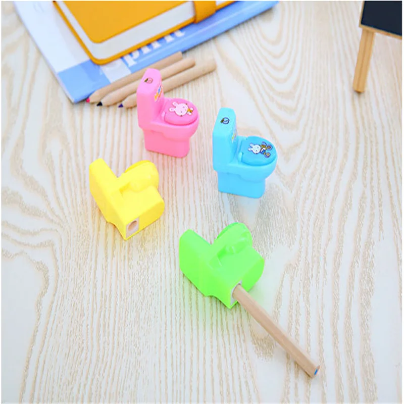 1pcs toilet-shaped pencil sharpener plastic pencil sharpener cute school supplies promotional gifts retail YOU SHONE