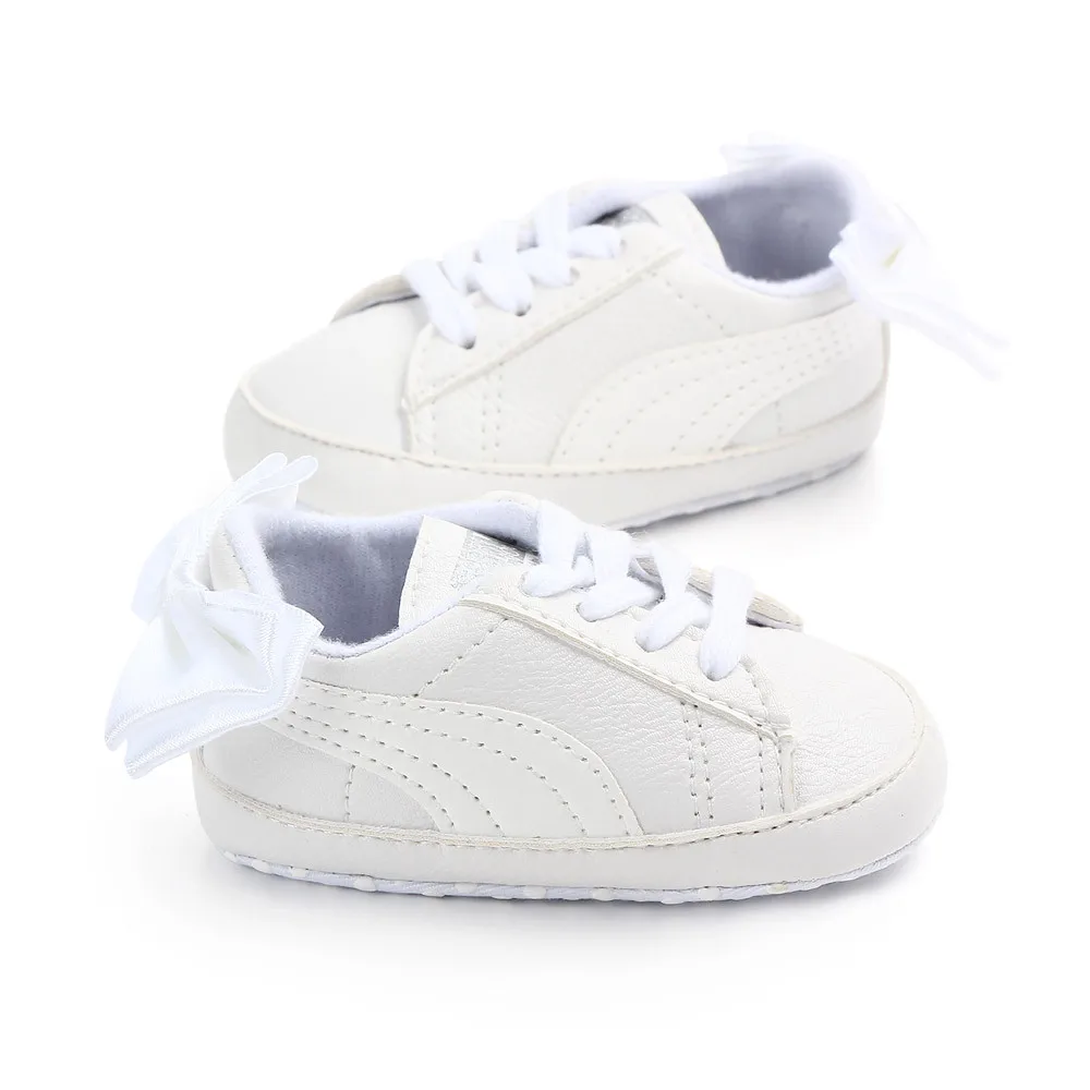 Маленькие белые туфли мягкая обувь для малышей подошва обувь для малышей спортивные туфли на высоком каблуке и с бантом; WJH58