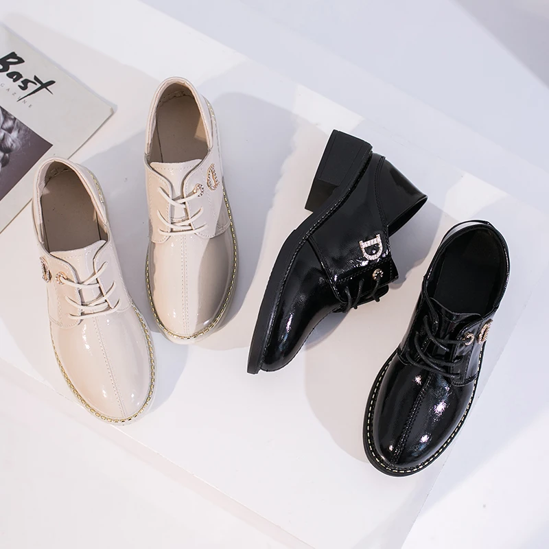 

2020 Spring Flats Women Shoes Loafers Patent Leather Low Heels Lace-UP Footwear Female Round Toe Thick Heel Shoes Women U15-46