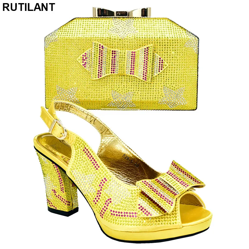

Latest African Wedding Italian Shoe and Bag Sets Decorated with Rhinestone Luxury Shoes Women Designers African Wedding Pumps