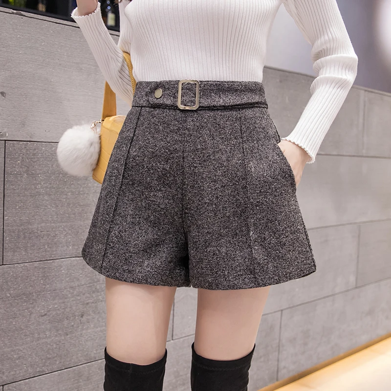 

2019 Autumn New Women Wool Shorts Korean Style High Waist Wide Leg Shorts Casual Winter Ladies Woolen Shorts
