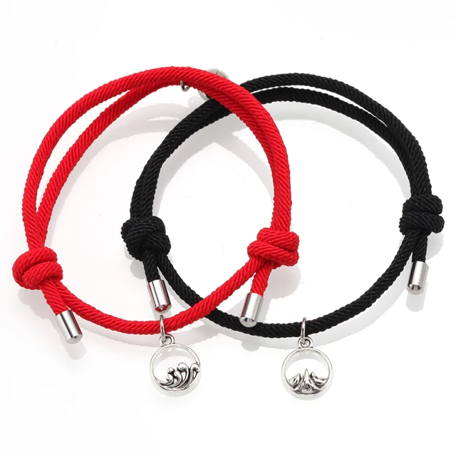 Magnetic couple bracelets