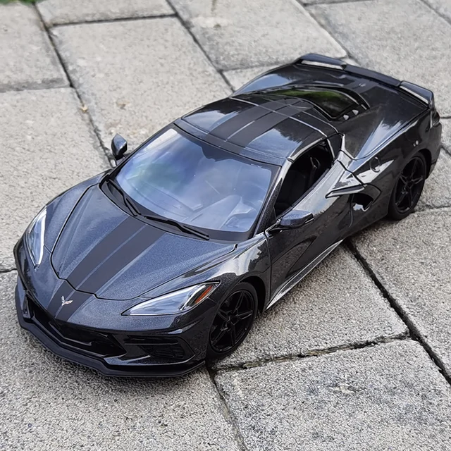 Maisto 1:18 2020 Chevrolet Corvette C8 Stingray Coupe (High Wing) Simulation Sports Car Alloy Retro Car Model Die Casting Model 2020 Stingray Coupe