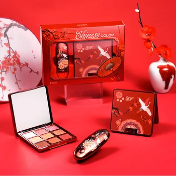 

Chinese Style Gift Box Moisturizing Carved Matte Lipstick Delicate High Color Eye Shadow Set 3D Gold Relief Craft Beautiful Lips