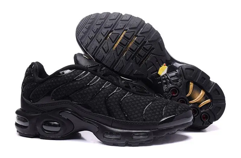 XPAY 2020 New Tn Shoes For Men Tn Plus Sports Shoes Cheap Tn Requin Breathable Mesh Black White Red Designer Trainers Sneakers