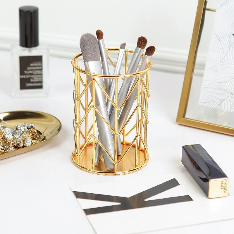 Retro Iron Make-up Brush Pen Tableware Dresser Desk Storage Basket Circular 