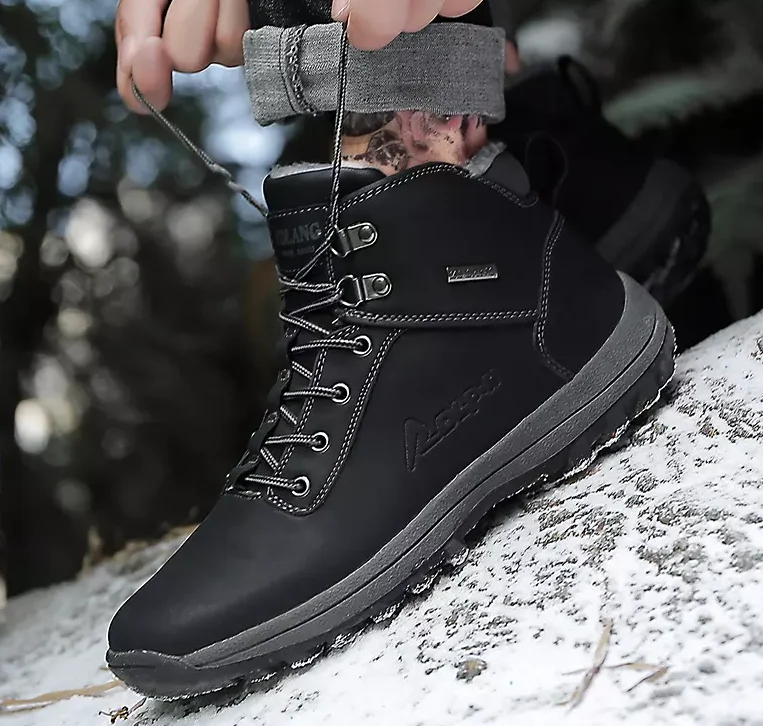 

Fashion Hiking Shoes Men Winter Boots Short Plush Outdoor Casual Shoes Big Size 39-47 Tactical Militay Boots Winter Sneakers Men