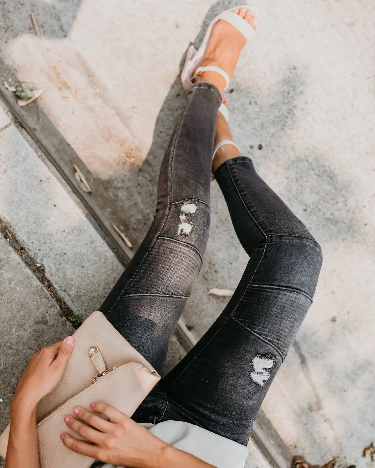 Fashion pencil foot brand jeans women's ripped black stretch pencil pants Slim female college students stretch jeans street denim jacket for women