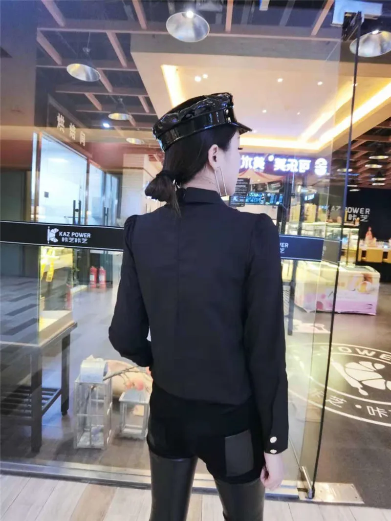 Женская хлопковая рубашка на пуговицах декорированная красная офисная блузка с