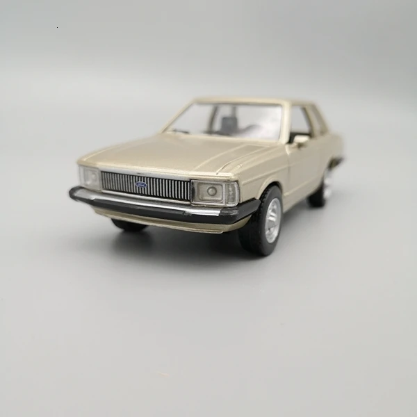 A Variety Of New Special Die-casting Metal 1/43 Classic Car Models Home Display Collection Toys For Children
