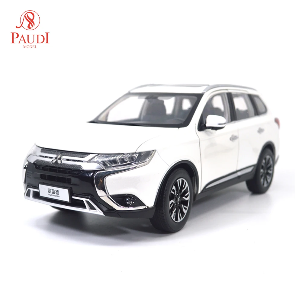 1/18 1:18 Масштаб Outlander белая литая модель автомобиля Игрушечная модель автомобиля открываются двери