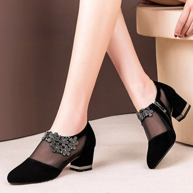 Favor Fiordo Educación moral Zapatos de moda para mujer, tacones puntiagudos de malla hueca negra,  elegantes, con adorno de diamantes de imitación en forma de flor, calzado de  mujer 35 43|Zapatos de tacón de mujer| - AliExpress