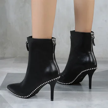 

2019 winter new high-heeled boots women's fashion simple retro style pointed toe rivet decoration comfortable high-heeled boots