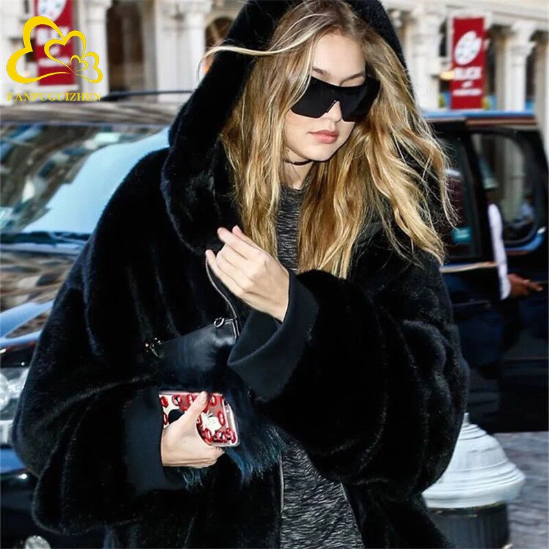 Рисунок 2 - Пальто из искусственного меха кролика