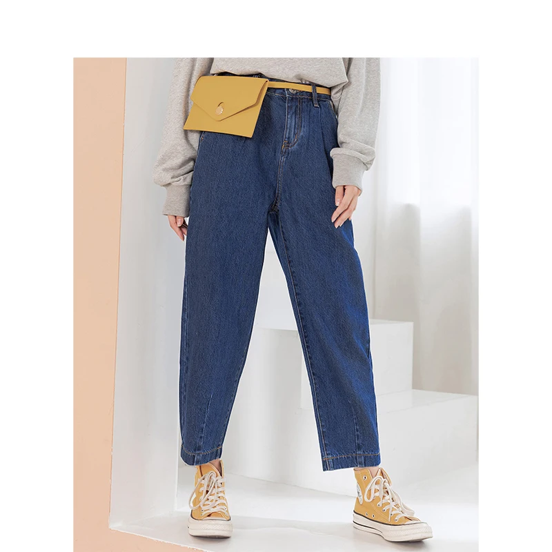 carrot shape jeans