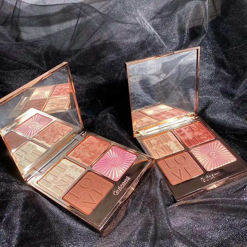bronzer rouge highlighter palette