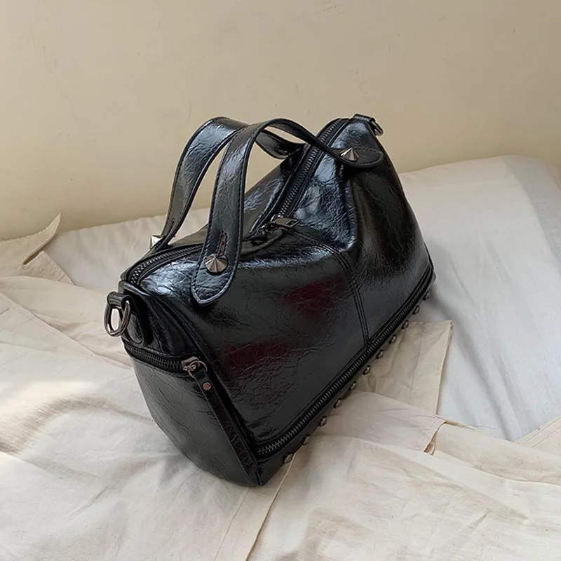 MSGHER, одноцветная, с заклепками, Boston Pillow, женская сумка на плечо, осенняя, стиль, модная, Большая вместительная, практичная, для девушек, сумка WB3265 - Цвет: Черный