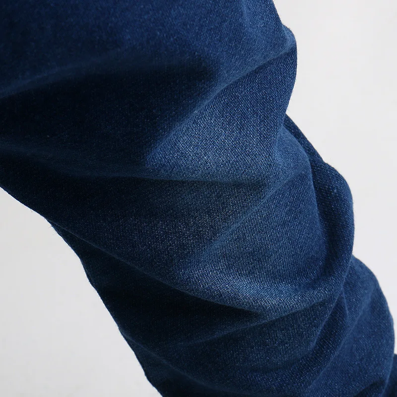 10411774028_926338012