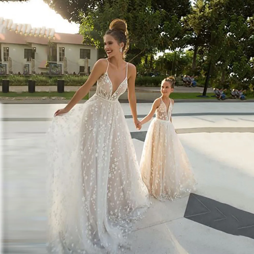 

2022 Boho Wedding Dresses Spaghetti Straps Star Tulle V Neck Sleeveless A-line Bridal Gown Parent-child Wear Vestido De Novia