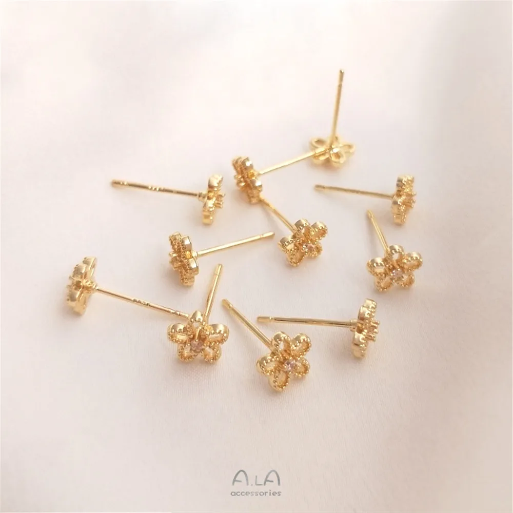 Рисунок 3 - Серьги-гвоздики серебряные с фианитами