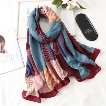 

Hot 2019 Brand Thick Women Winter Scarf Warm Cotton Shawls Pashmina Wraps Foulard Bandana Scarves Hijab Poncho Foulard Femme