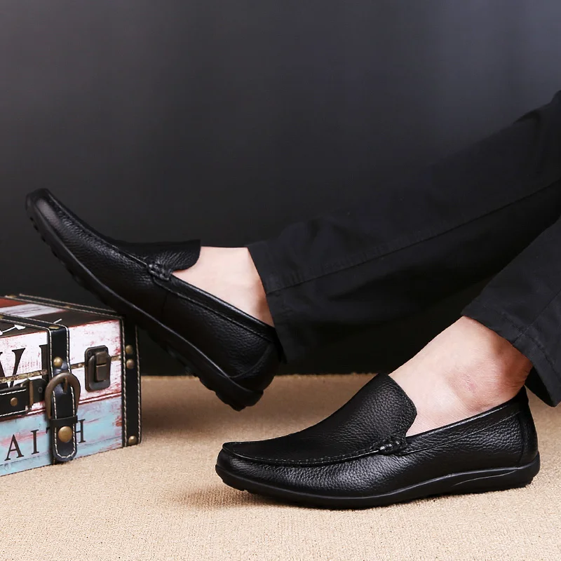

Italian Mens casual Shoes genuine leather Outdoor Casual Luxury Brand Men Loafers Moccasins Flats Men Slip On Boat Shoes