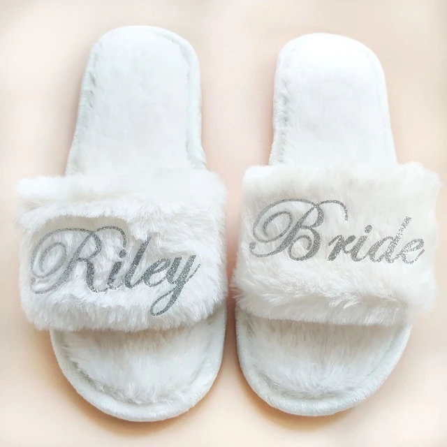 Homgreen Bride Bridesmaids Wedding Slippers Bride to Be Gifts for Bridal  Shower Bachelorette Gifts For Party Engagement,I Do Crew Slippers Comfy  Cozy Open Toe Shoes Women 