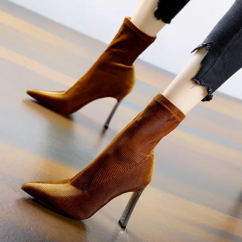

Concise Coarse With Non-slip Wedding Shoes Girls Boots Winter Sharp Elastic Force High With Boots Boots