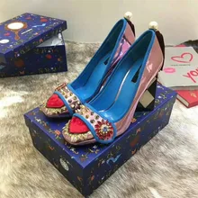 Женские свадебные туфли на каблуке; scarpe donna Crstal Zapatos De Mujer; женская обувь; роскошные женские туфли-лодочки с кисточками и цветочным узором; scarpe donna