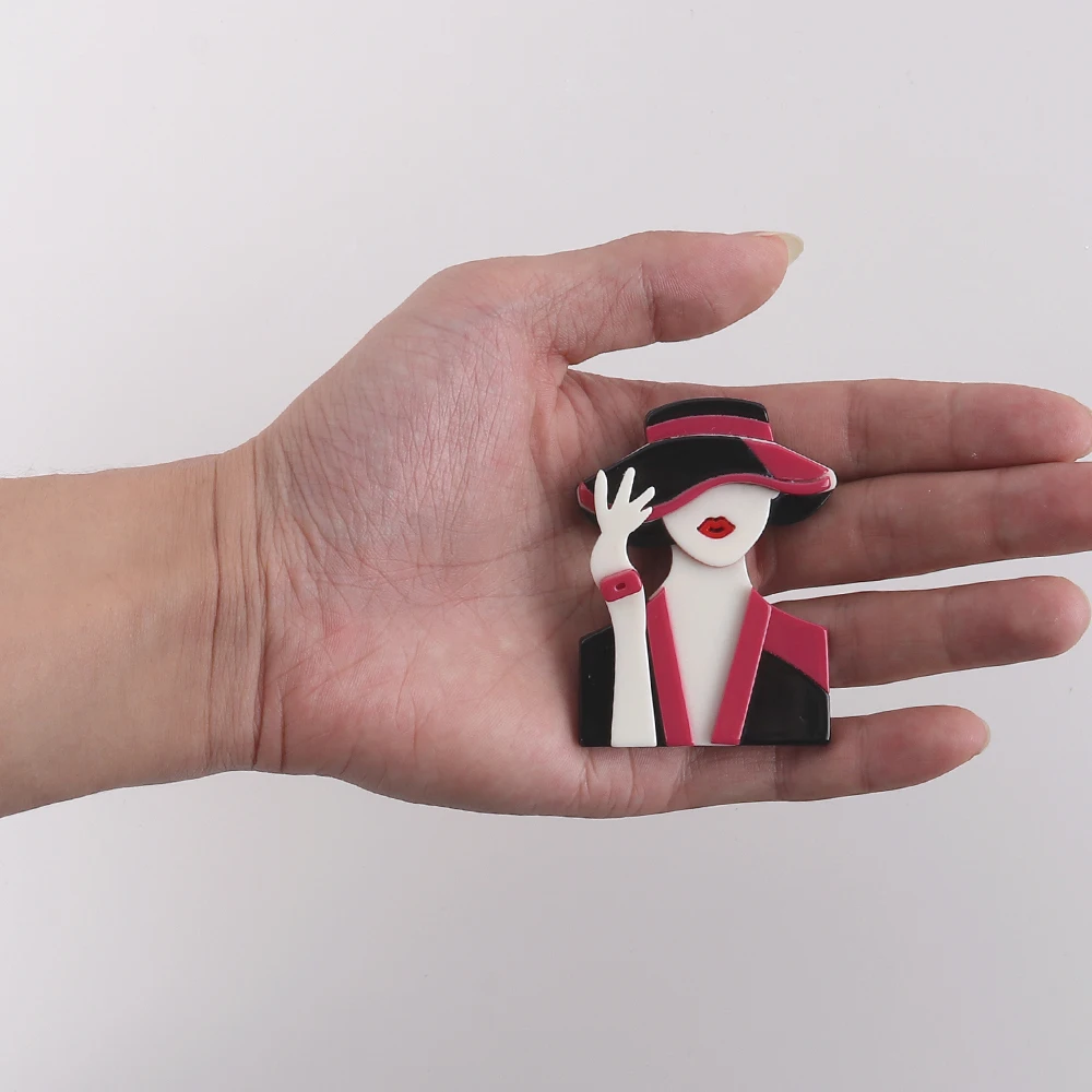 Fashion Creative Elegant Black Pink Suit Lady Brooch Pins For Women Girls Acrylic Brooches Badges Lapel Pins Cool Party Jewelry