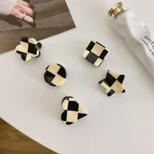 

1Pcs Elegant Black White Plaid Grab Clip Small Acetate Hair Clip Crab Hair Claws for Women Girl Hair Accessories Hair Style Make