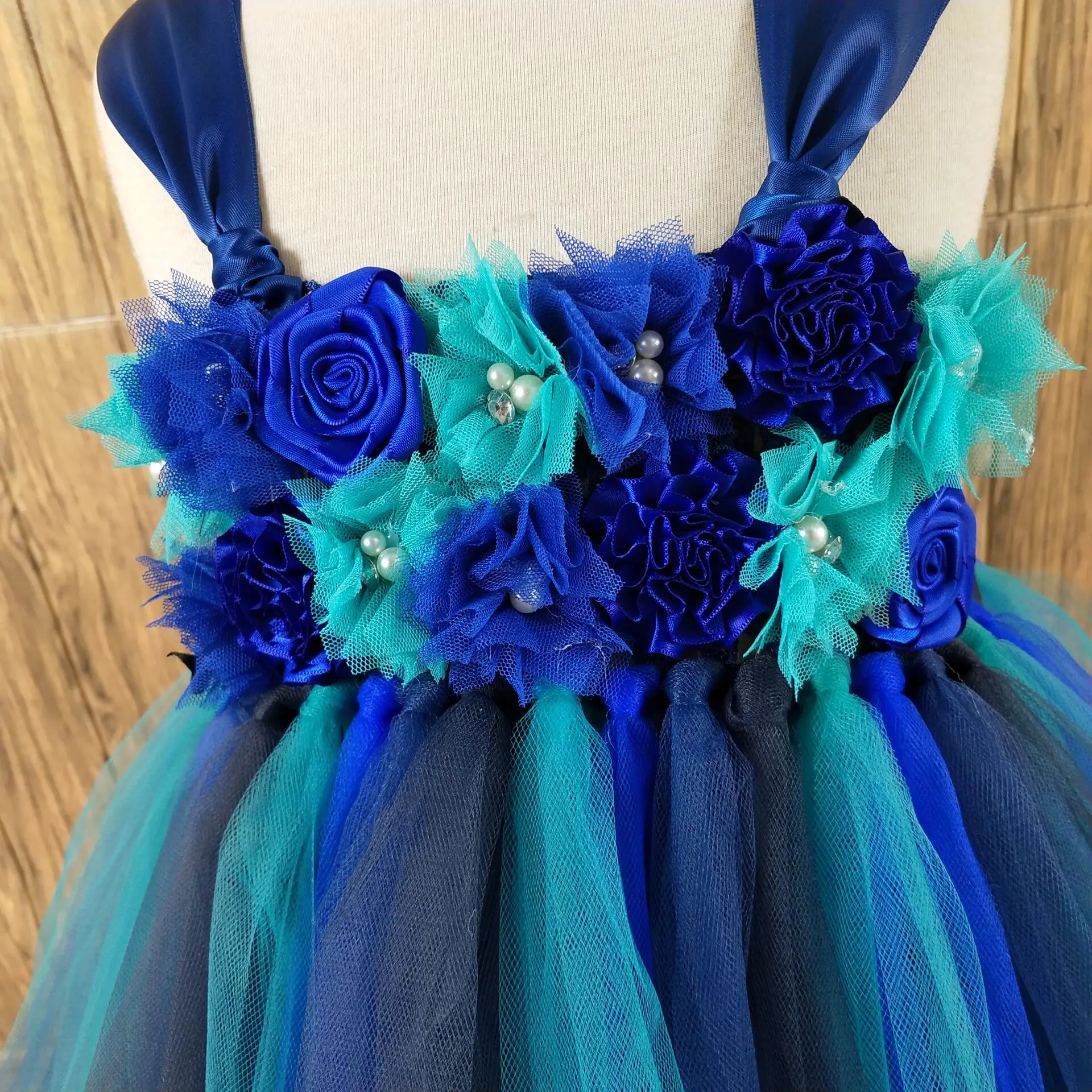 Dress color combination royal blue 