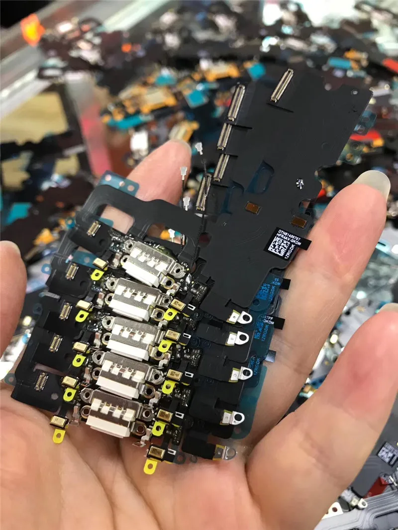 Оригинальное зарядное устройство с USB-портом и микрофоном док-разъем зарядный