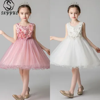

Skyyue 4 Colors Sleeveless Flower Girl Dresses for Wedding Embroidery Kid Party Applique O-Neck Communion Dress 2019 A05