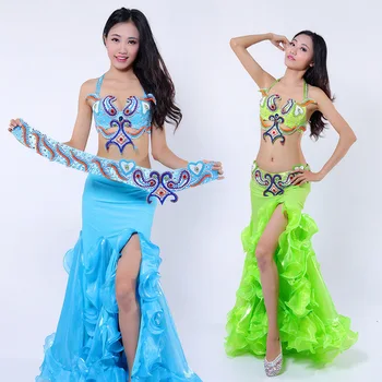 

Baoguang Honghua 2020 belly dance suit bra bead embroidery diamond waist seal Indian dance high-end costume