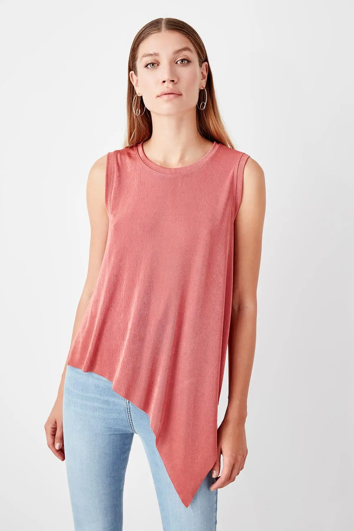 

Trendyol Color Rose Asymmetrical Knitted Blouse TWOAW20BZ0398