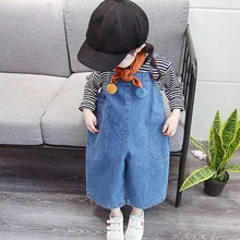 Новые весенние штаны для детей От 1 до 6 лет Одежда для маленьких девочек Повседневный однотонный мягкий свободный джинсовый комбинезон принцессы с широкими штанинами