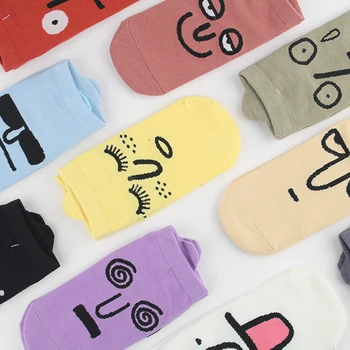 

2020 New Kawaii socks Unisex Surprise Mid Women Socks Colorful Funny Socks Girl Korea Funky Harajuku Trend Women Funny Face Sock