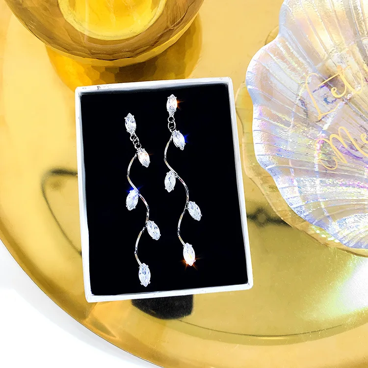 

Simple Fashion 2 Color Geometric Long Vertical Bar Earrings for Women Fashion Charm Drop Earrings Jewelry Kolczyki Pendientes