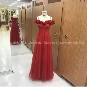 

Spaghetti Straps Red Evening Dress With Handmade Flowers Red Tulle Robe De Soiree Off The Shoulder Floor Length Vestido De Noche