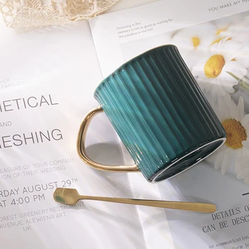 

Nordic Luxury Coffee Mug Ceramic Set Green Office Tea Water Cup Gold Cover and Spoon Tasse Noel Drinkware BA50MK