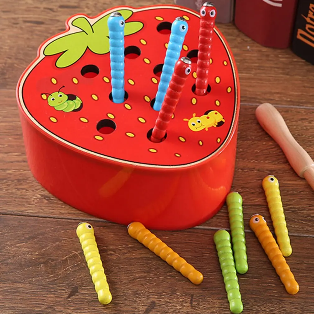 3D Головоломка Детские деревянные игрушки Раннее детство развивающие игрушки ловить червя Игра цвет Когнитивная клубника захватывающая способность забавная - Цвет: Strawberry