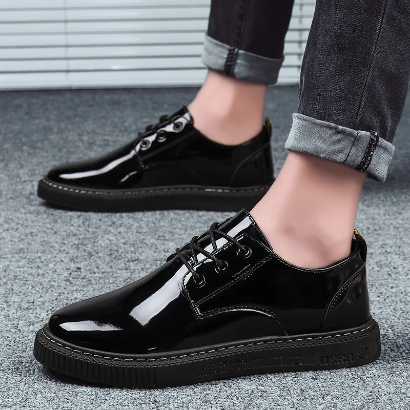 

Men Youth Hotel Interns Collocation Uniform Small Leather Shoes Shiny Side Bright Skin Lace-up Casual Shoes yan chu xie