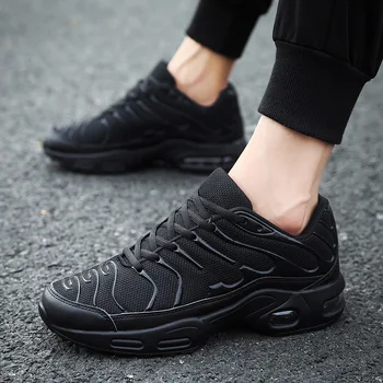 

Men Shoes Comfortbale Slip On Sneakers 2019 Sport Shoes Male Shoes zapatillas hombre Running Shoes For Men Big Size J2-94