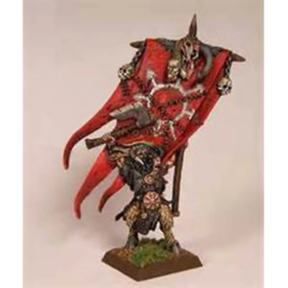 

Beastmen Standard Bearer Metal