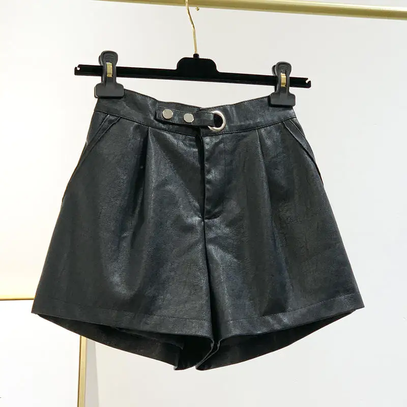 black shorts Кожаные женские шорты, модные, новые, тонкие, короткие, Femme, высокая талия, широкие, женские шорты, свободные, абрикосовые, черные, сексуальные, байкерские шорты C6066 - Цвет: black shorts